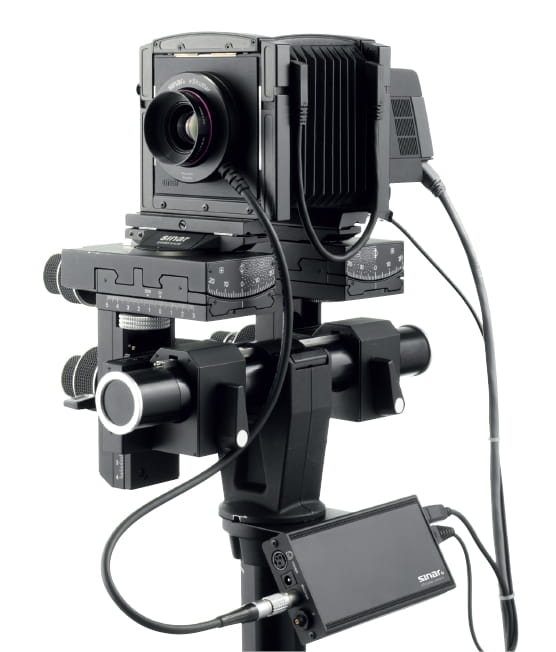 Aparat średnioformatowy na ławie optycznej Sinar p3-df