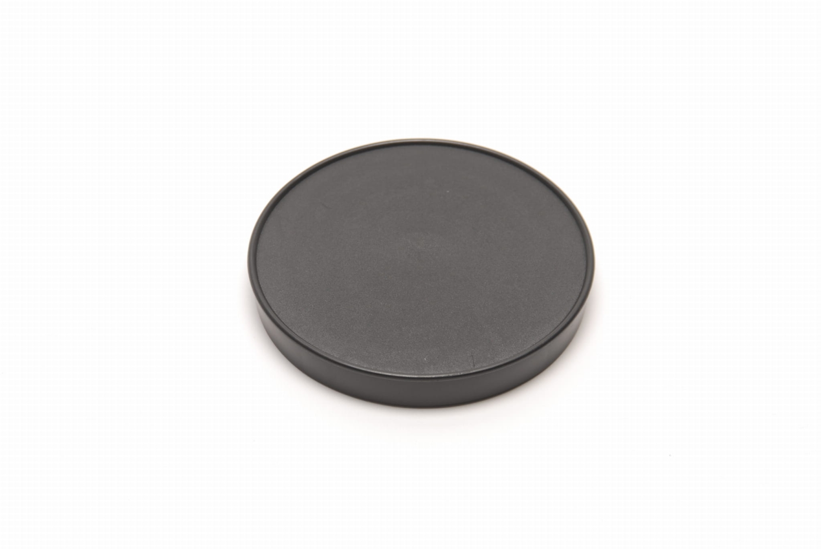 Dekiel ochronny na obiektyw z zamontowanym adapterem 100/Mxx